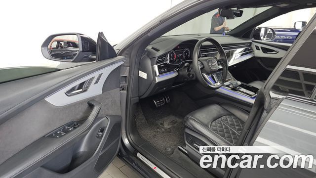 Audi Q8 2021 — photo 10