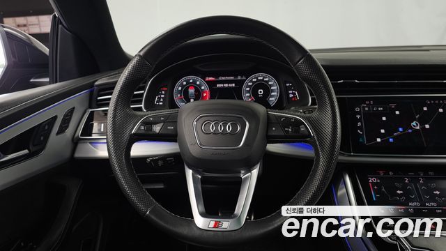 Audi Q8 2021 — photo 13