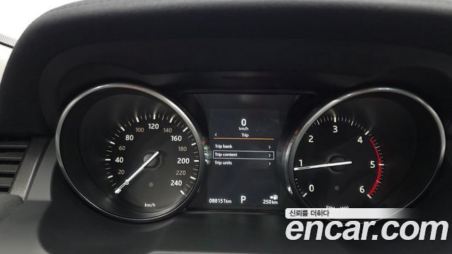Land Rover Range Rover Evoque 2018 — photo 8