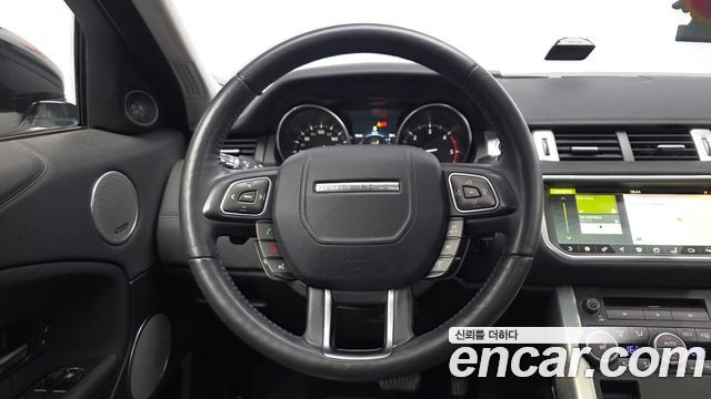 Land Rover Range Rover Evoque 2018 — photo 13