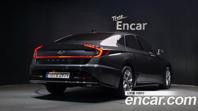 Hyundai Sonata 2022 — photo 2