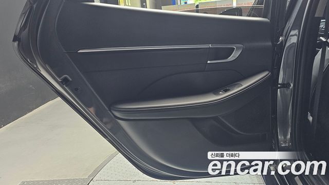 Hyundai Sonata 2022 — photo 15