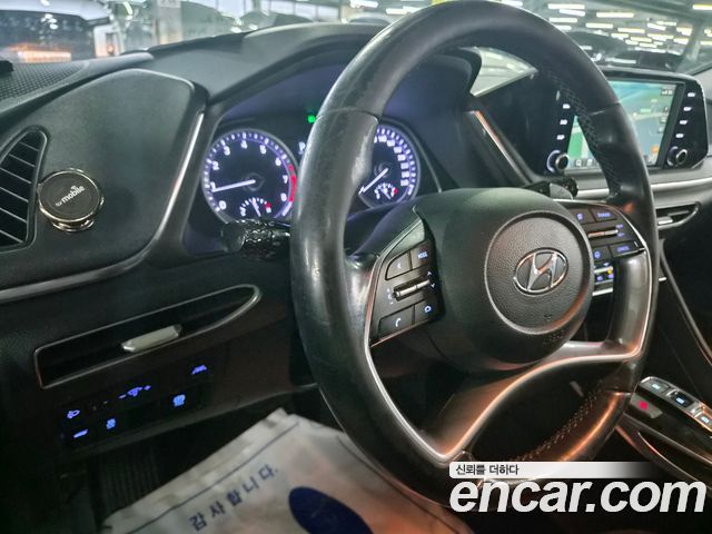 Hyundai Sonata 2021 — photo 12