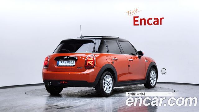 Mini Cooper 2021 — photo 2