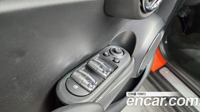 Mini Cooper 2021 — photo 28