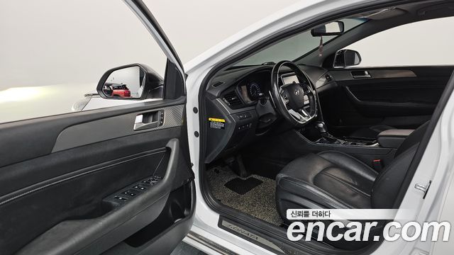 Hyundai Sonata 2018 — photo 13