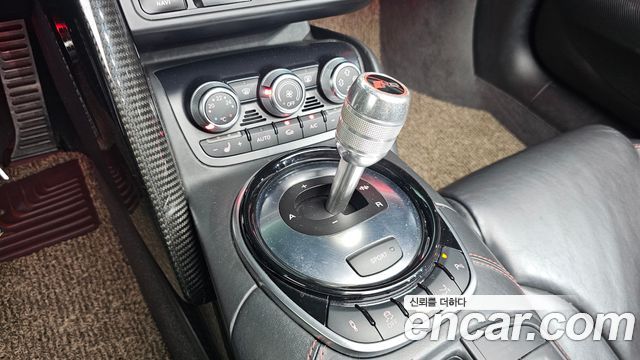 Audi R8 2013 — photo 9