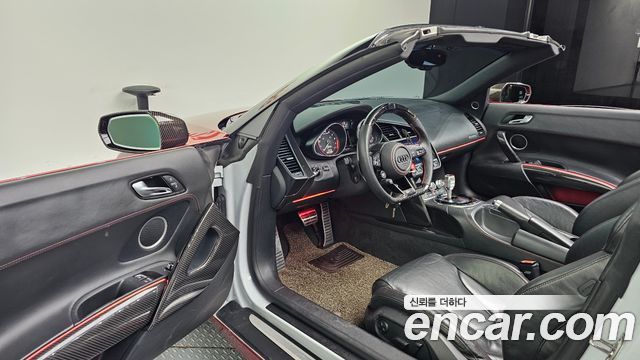 Audi R8 2013 — photo 10