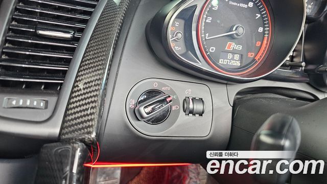 Audi R8 2013 — photo 18