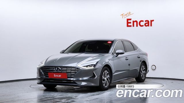 Hyundai Sonata 2022 — photo 1