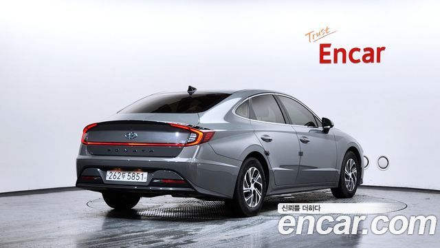 Hyundai Sonata 2022 — photo 2