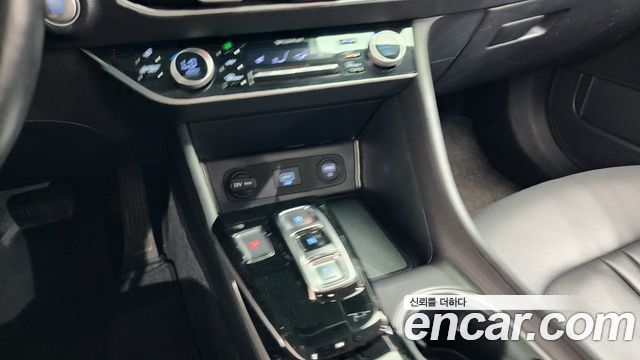 Hyundai Sonata 2022 — photo 12