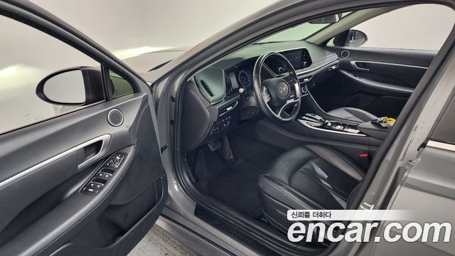 Hyundai Sonata 2022 — photo 13