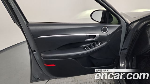 Hyundai Sonata 2022 — photo 14