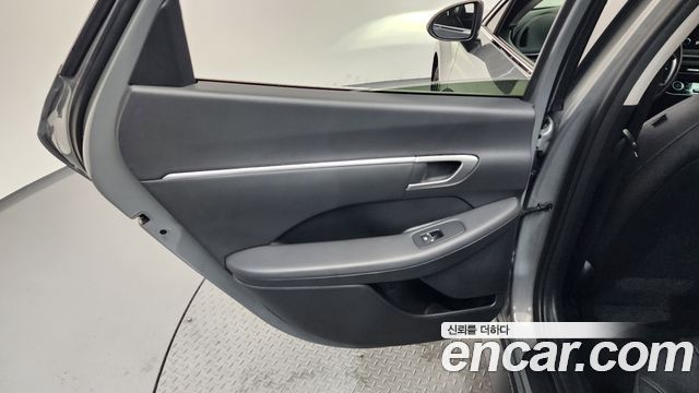 Hyundai Sonata 2022 — photo 15
