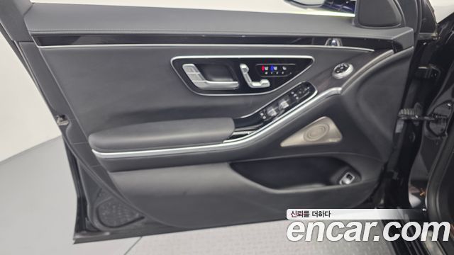 Mercedes-Benz S-Class 2021 — photo 14