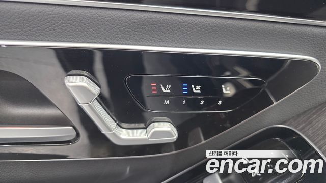 Mercedes-Benz S-Class 2021 — photo 30