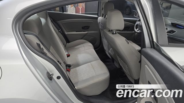 Renault Korea SM3 2012 — photo 11