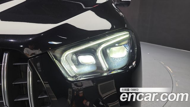 Mercedes-Benz GLE-Class 2022 — photo 8