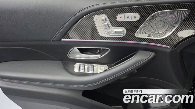 Mercedes-Benz GLE-Class 2022 — photo 14