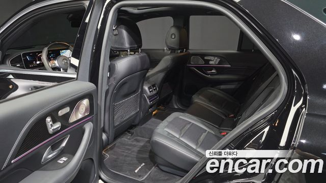 Mercedes-Benz GLE-Class 2022 — photo 16