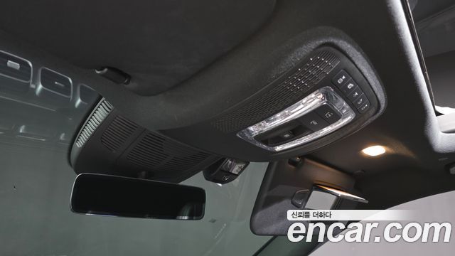 Mercedes-Benz GLE-Class 2022 — photo 32