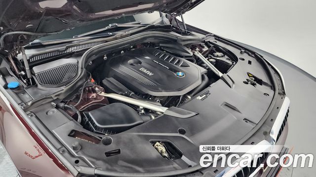 BMW Gran Turismo 2019 — photo 6