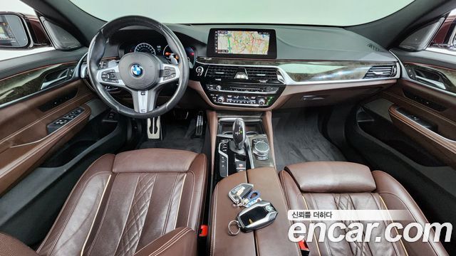 BMW Gran Turismo 2019 — photo 7