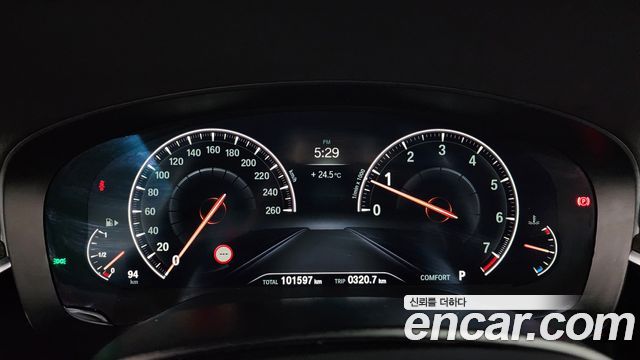 BMW Gran Turismo 2019 — photo 8