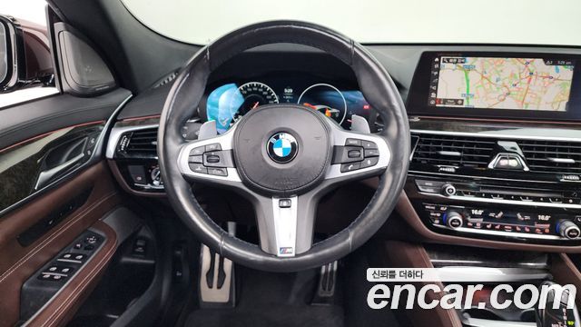 BMW Gran Turismo 2019 — photo 13