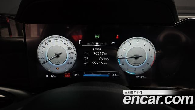 Hyundai AVANTE 2023 — photo 8