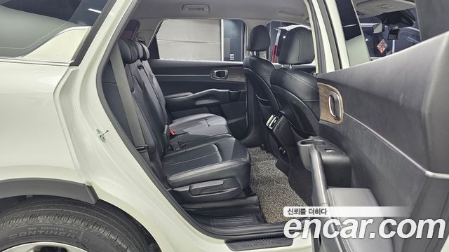 Kia Sorento 2021 — photo 18