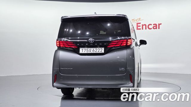 Toyota Alphard 2025 — photo 4