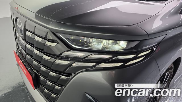 Toyota Alphard 2025 — photo 8