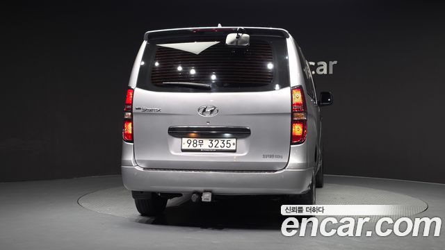 Hyundai Starex 2019 — photo 4
