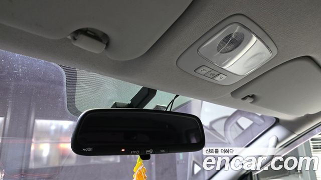 Hyundai Starex 2019 — photo 17