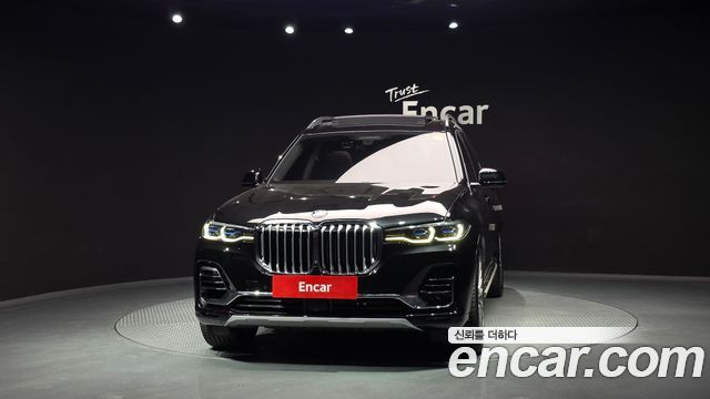 BMW X7 2021 — photo 3