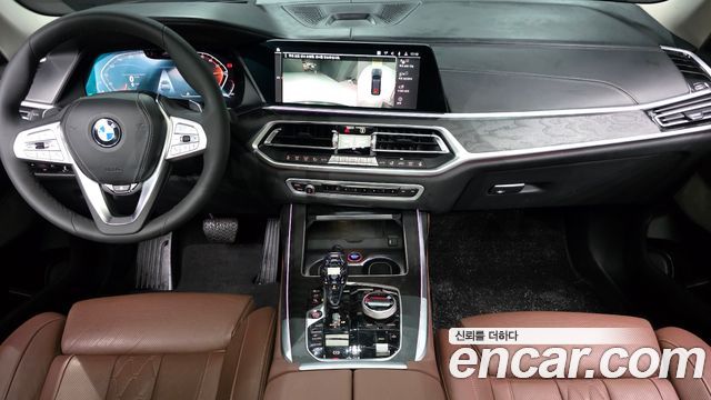 BMW X7 2021 — photo 7