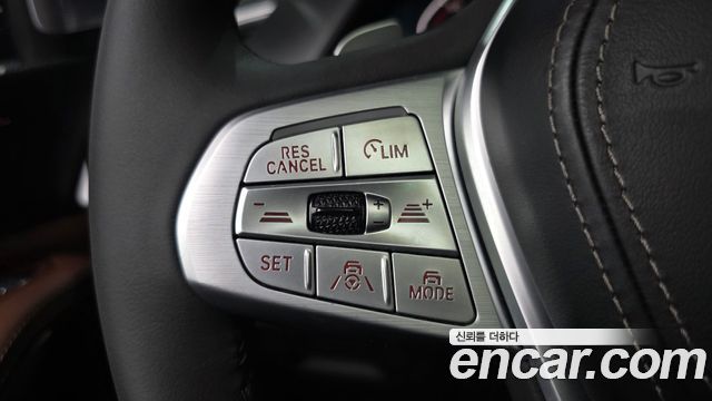 BMW X7 2021 — photo 19
