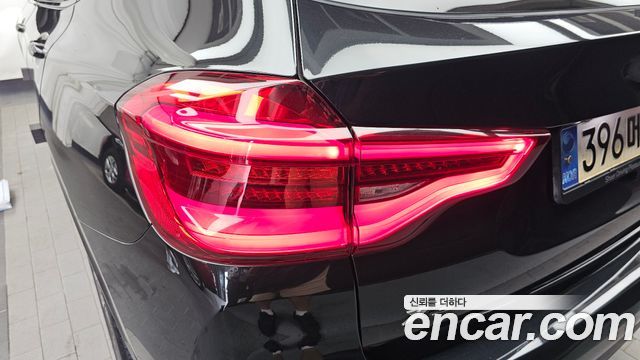 BMW X3 2021 — photo 9