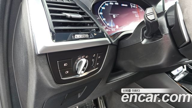 BMW X3 2021 — photo 29