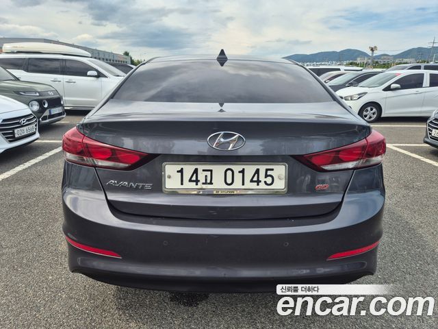 Hyundai AVANTE 2017 — photo 3