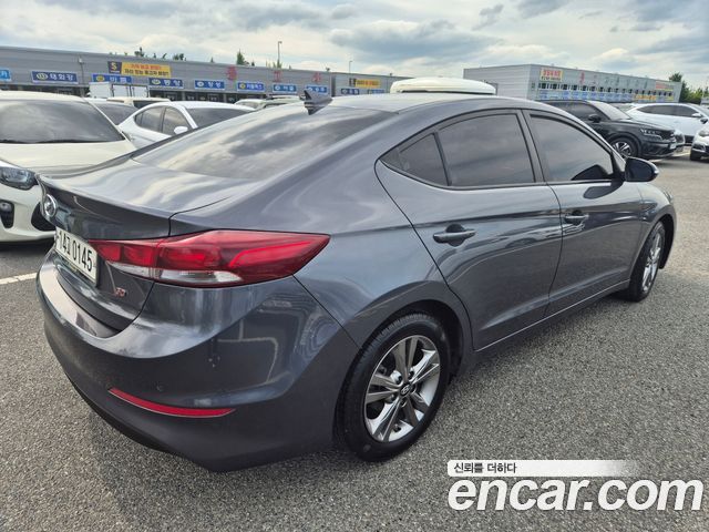 Hyundai AVANTE 2017 — photo 4