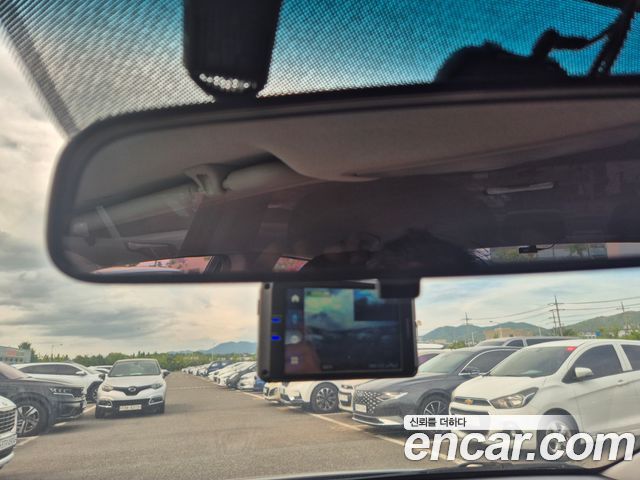 Hyundai AVANTE 2017 — photo 11