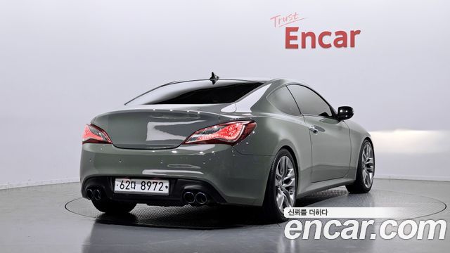 Hyundai Genesis 2013 — photo 2
