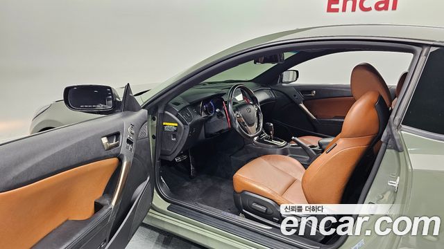 Hyundai Genesis 2013 — photo 10