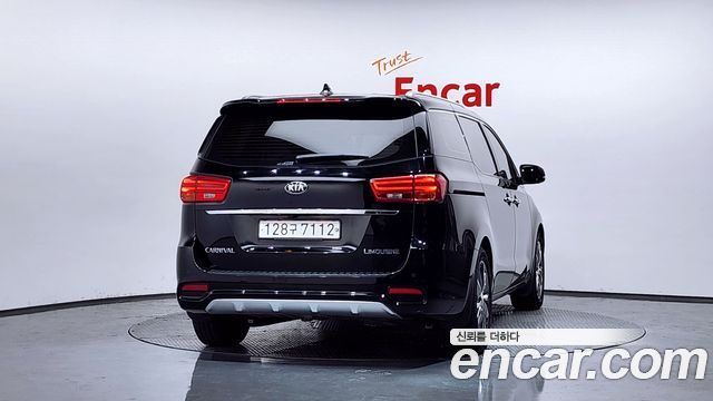 Kia Canival 2020 — photo 4
