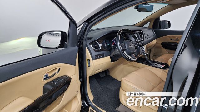 Kia Canival 2020 — photo 13