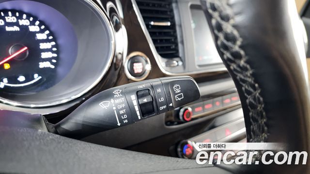Kia Canival 2020 — photo 29
