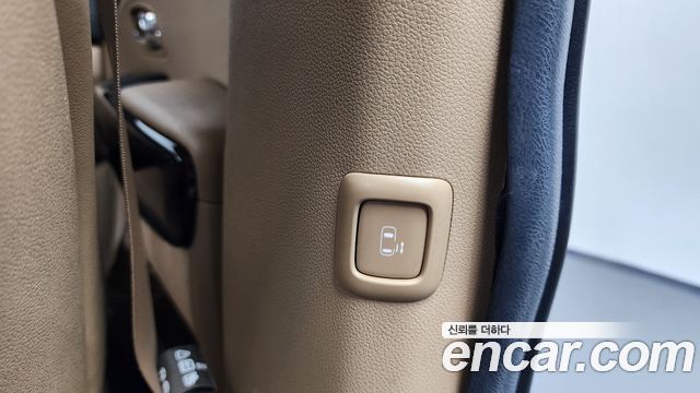 Kia Canival 2020 — photo 30